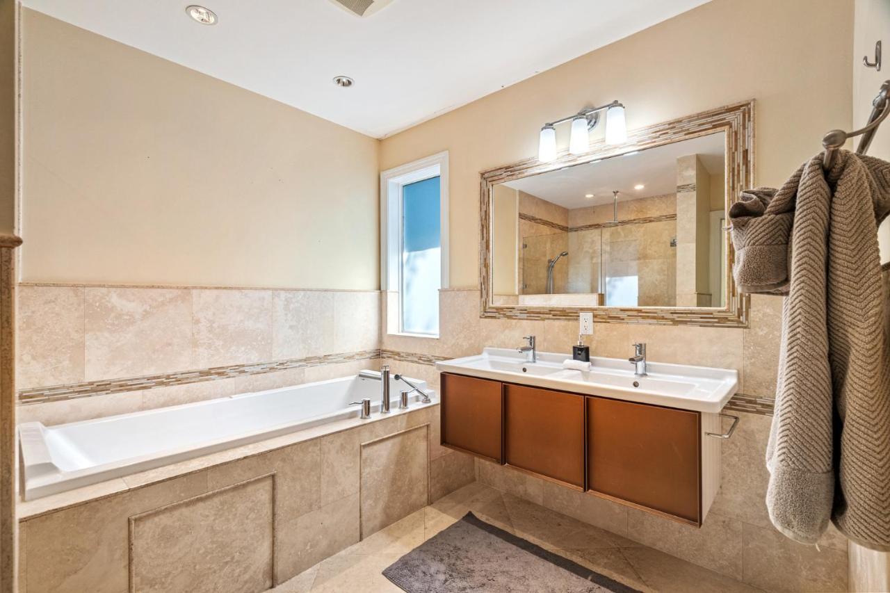 #1 Fort Lauderdale House - Heated Salt Water Pool - Private Oasis-Updated Gorgeous 3Br 3Ba - Las Olas エクステリア 写真