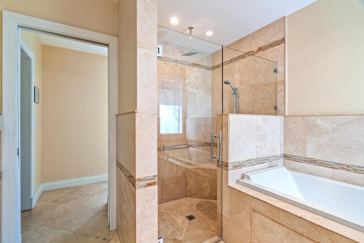 #1 Fort Lauderdale House - Heated Salt Water Pool - Private Oasis-Updated Gorgeous 3Br 3Ba - Las Olas エクステリア 写真