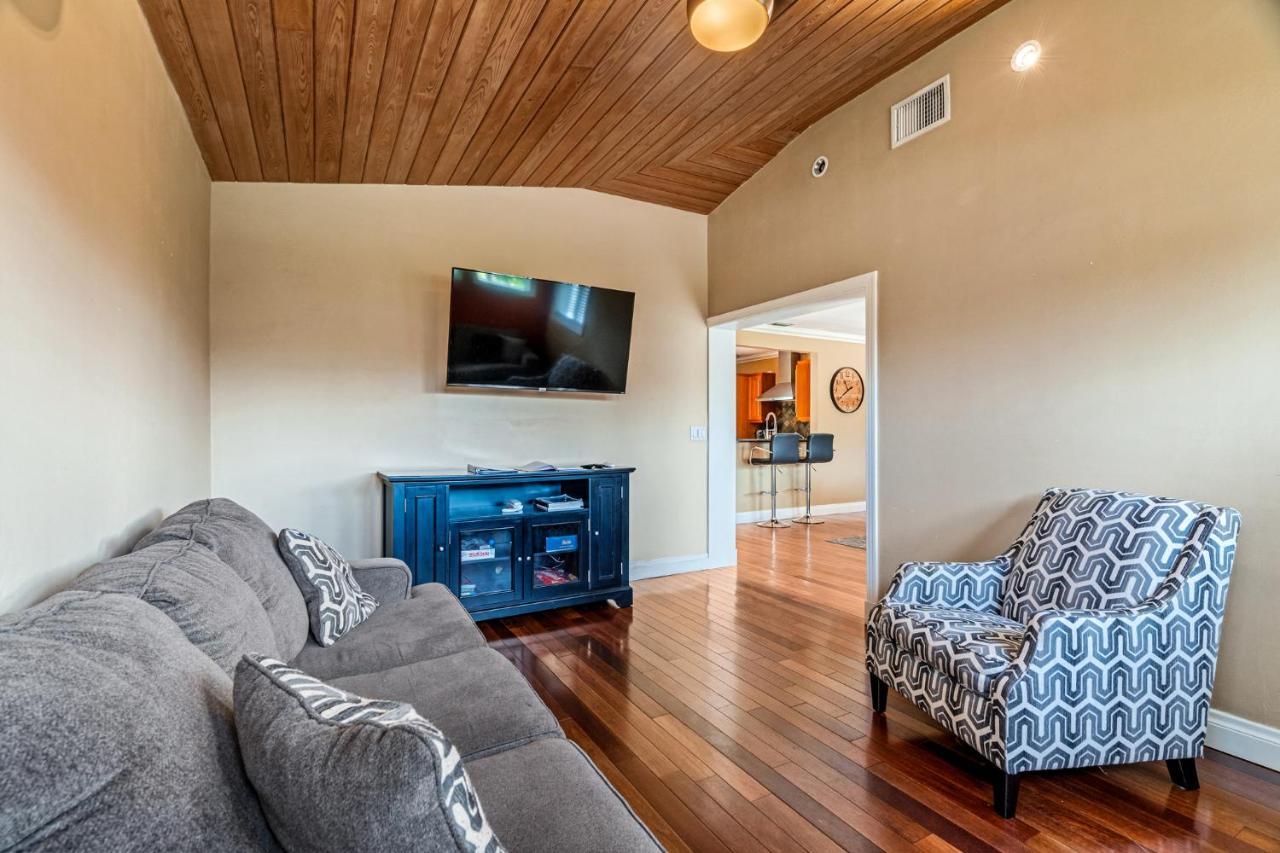 #1 Fort Lauderdale House - Heated Salt Water Pool - Private Oasis-Updated Gorgeous 3Br 3Ba - Las Olas エクステリア 写真